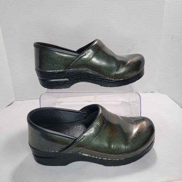 Dansko Prism Multicolor Rainbow Nursing‎ Clog Slip On Shoe Womens 8.5-9 - Picture 1 of 12